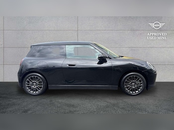 Used MINI Cooper 2024 for sale - 78825311: Photo