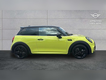 Used MINI Hatch 2023 for sale - 79251321: Photo