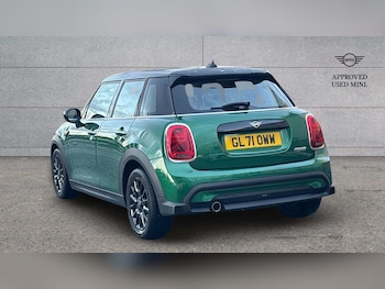 Used MINI Hatch 2021 for sale - 76827726: Photo
