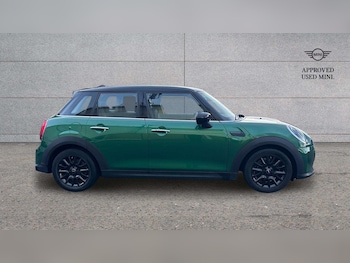 Used MINI Hatch 2021 for sale - 76827726: Photo