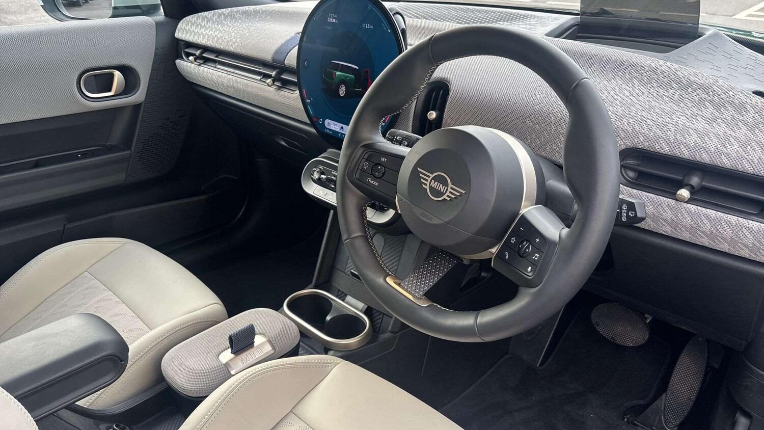 Used MINI Cooper 2025 for sale - 76421205: Photo 8