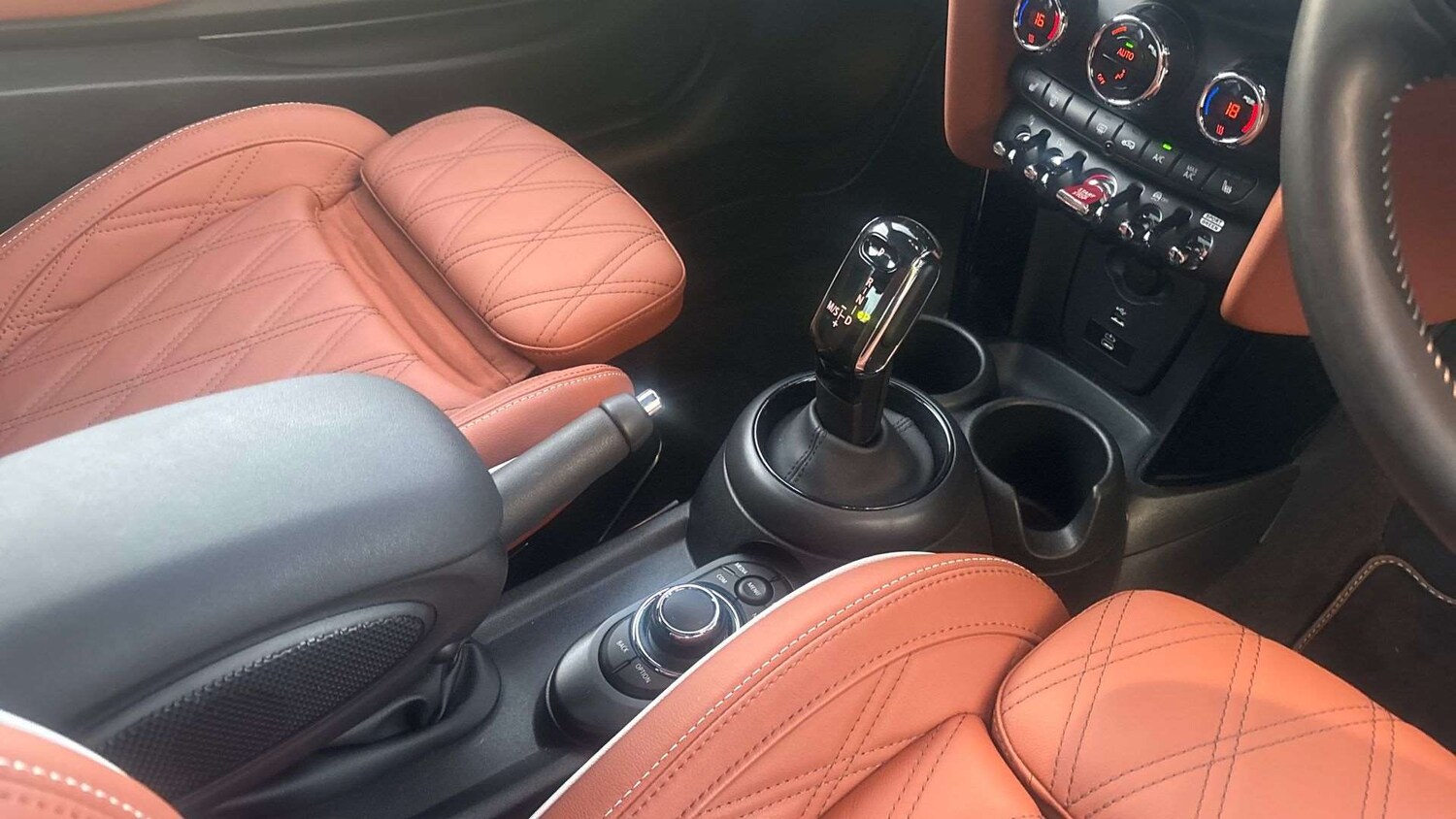 Used MINI Hatch 2023 for sale - 78209160: Photo 12