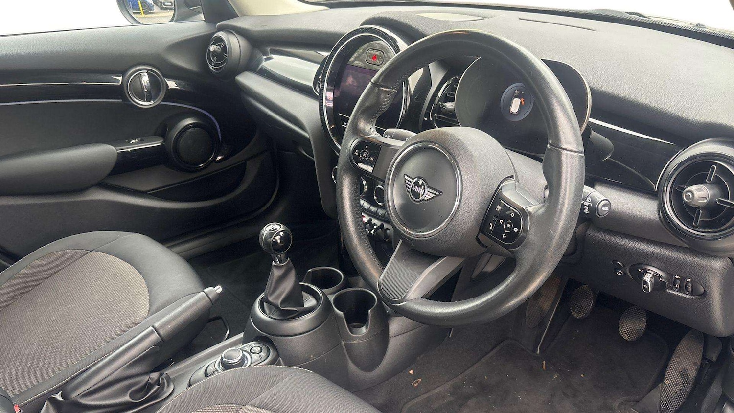 Used MINI Hatch 2022 for sale - 76587685: Photo 8