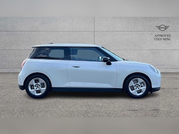 Used MINI Cooper 2024 for sale - 74911049: Photo