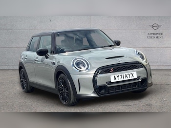 MINI Hatch feature image