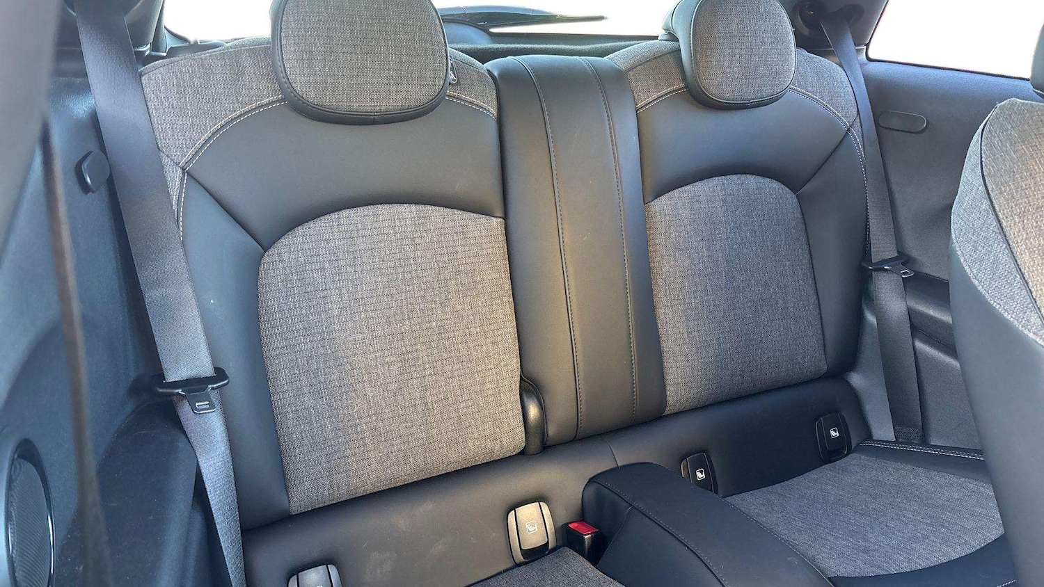 Used MINI Hatch 2022 for sale - 77093473: Photo 14