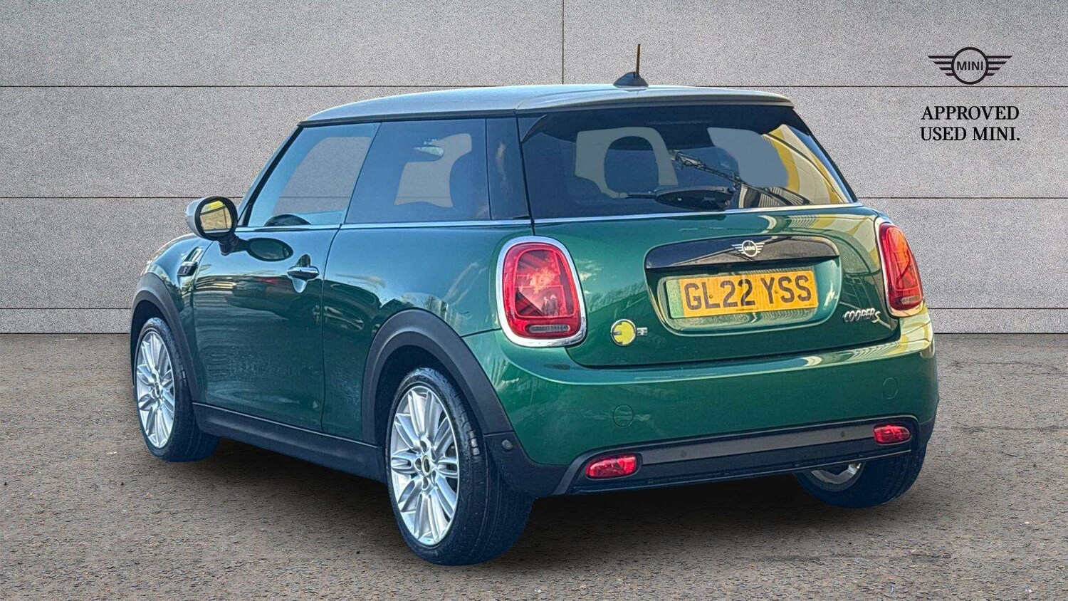 Used MINI Hatch 2022 for sale - 77093473: Photo 2