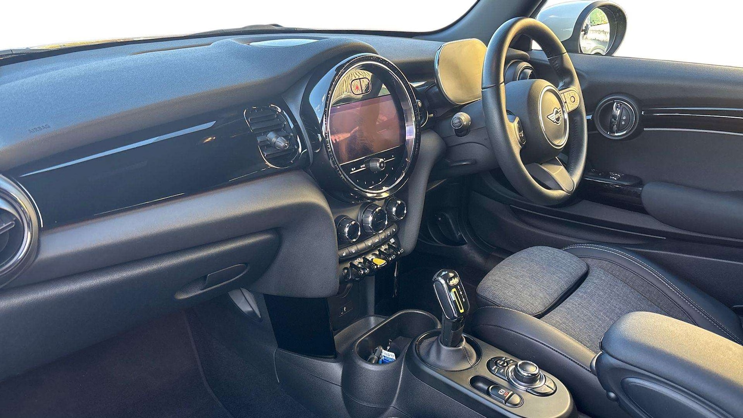 Used MINI Hatch 2022 for sale - 77093473: Photo 9