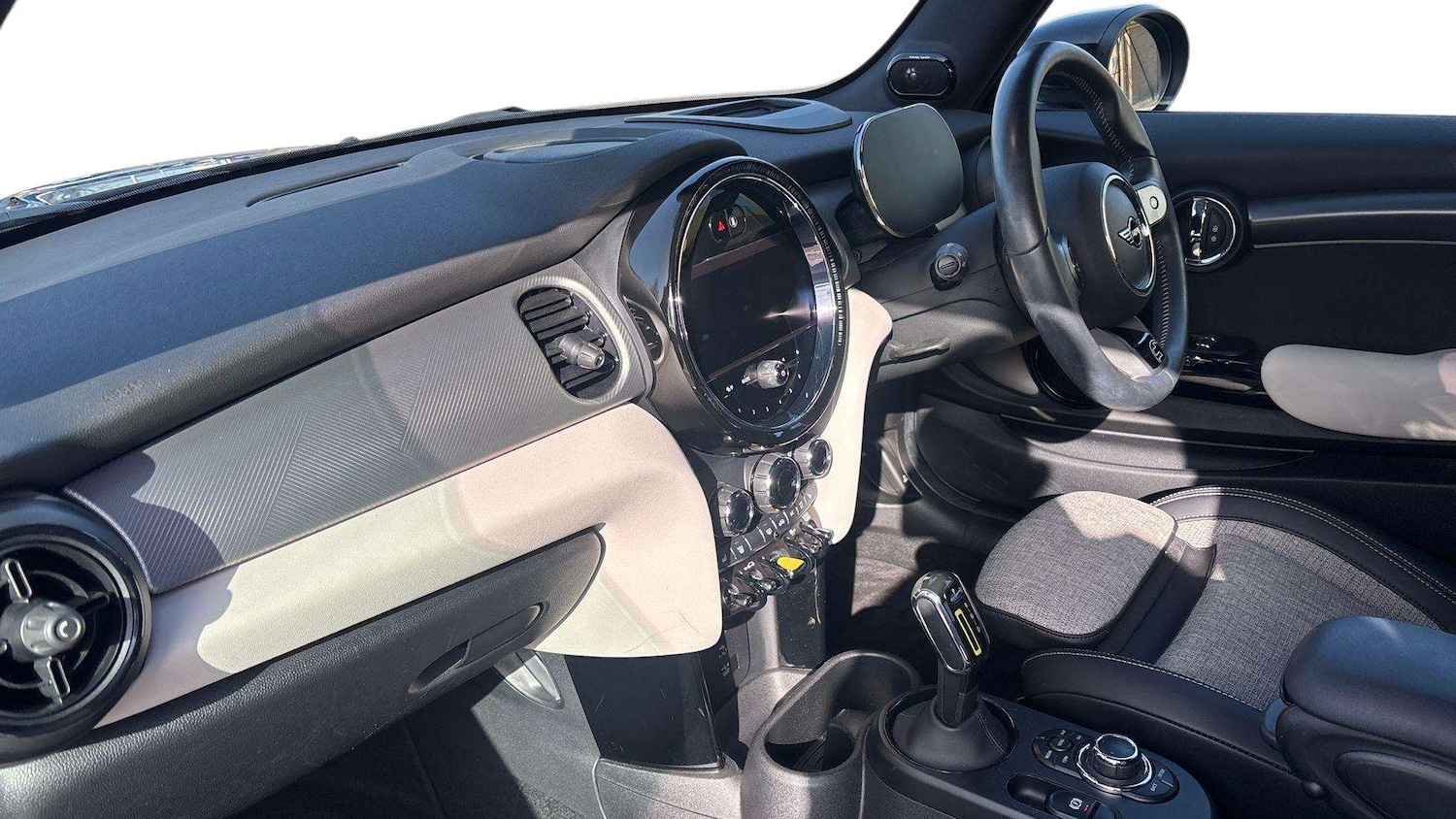 Used MINI Hatch 2021 for sale - 77996159: Photo 9