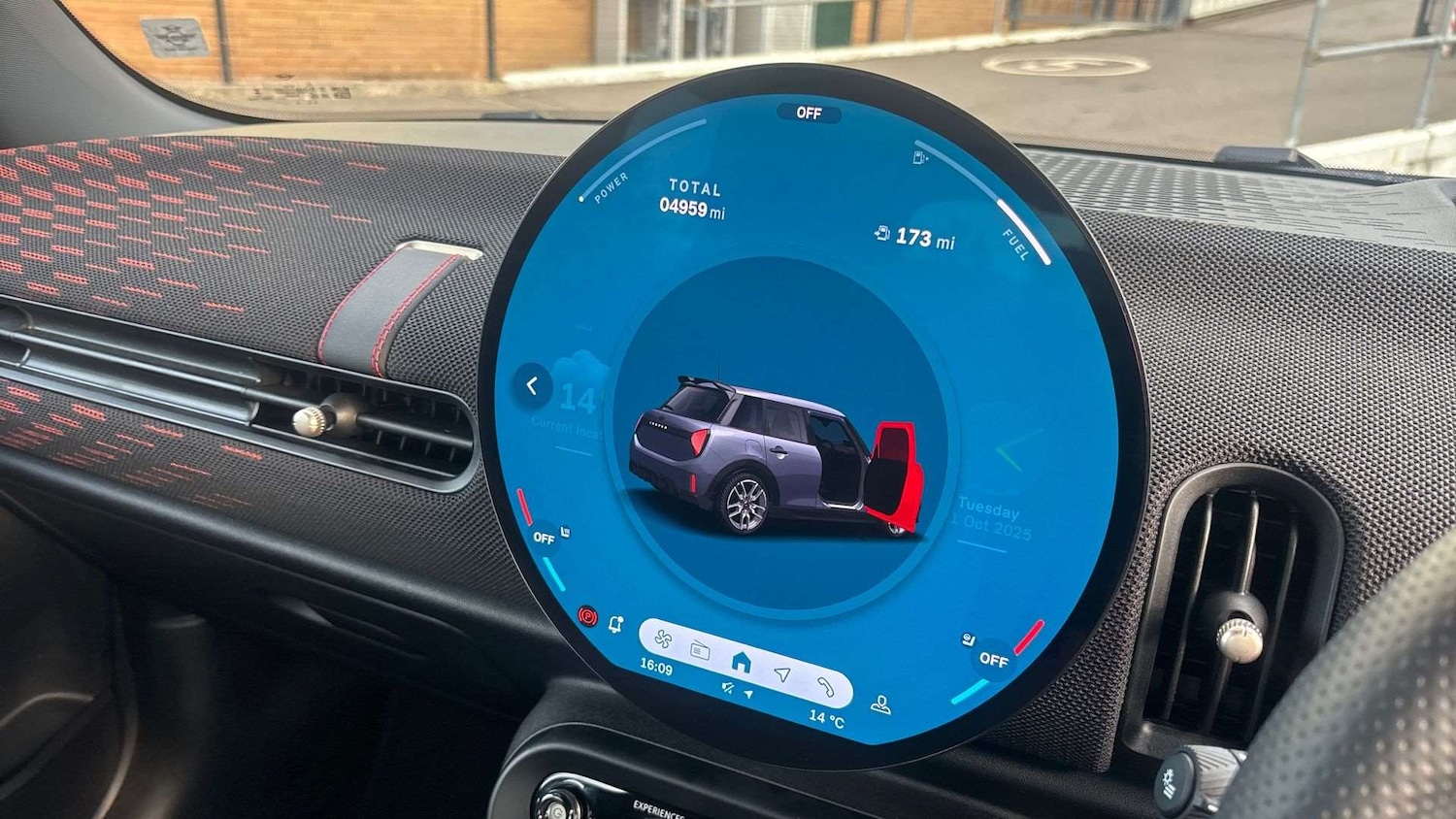 Used MINI Cooper 2025 for sale - 76362543: Photo 11