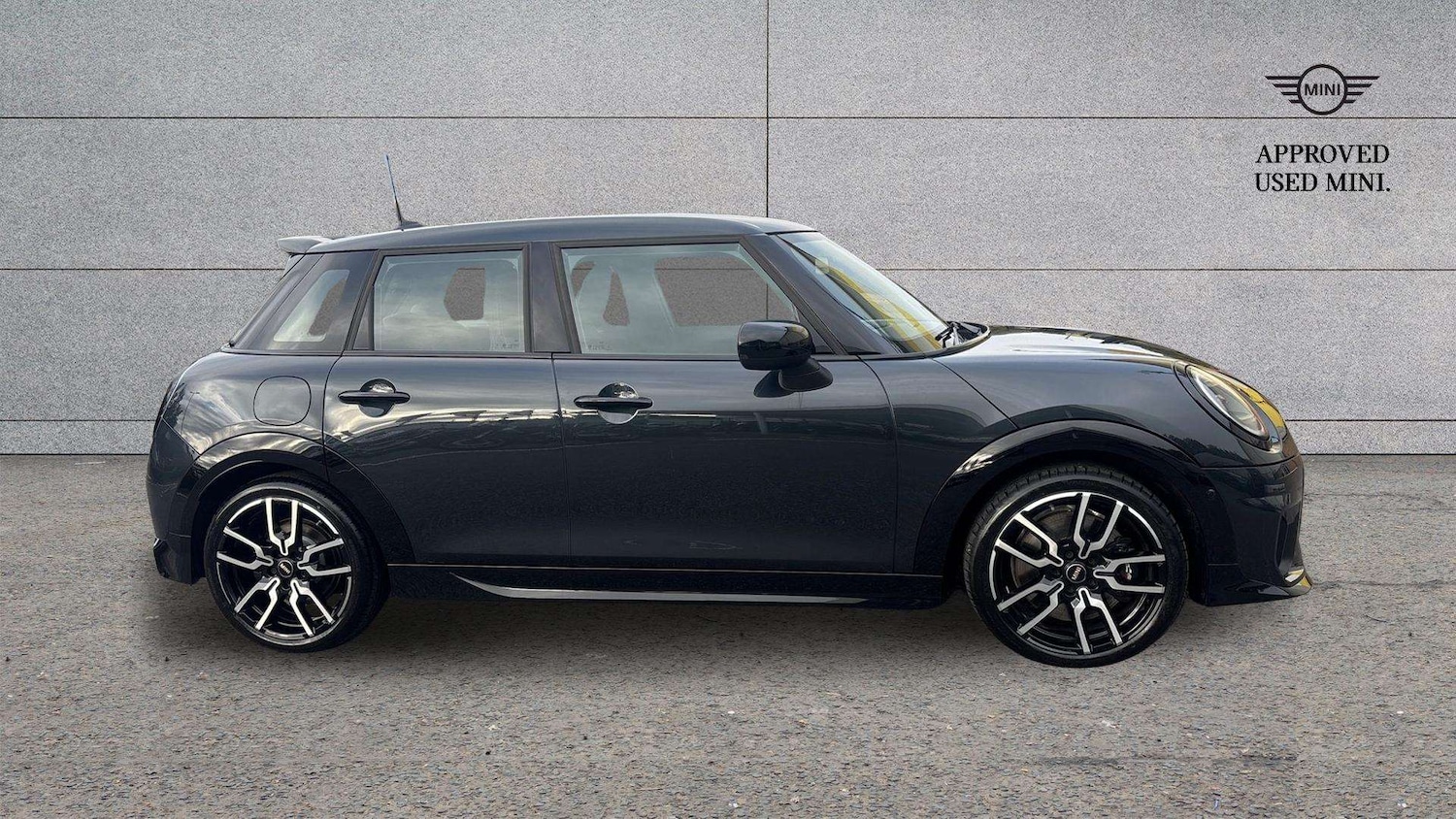 Used MINI Cooper 2025 for sale - 76362543: Photo 4