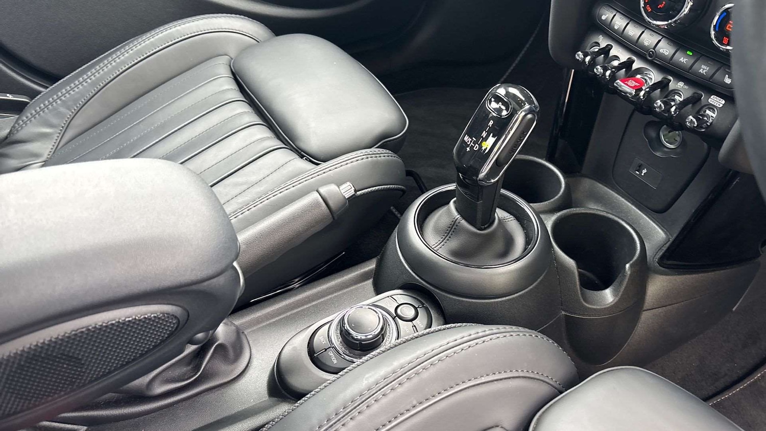 Used MINI Hatch 2022 for sale - 77628075: Photo 12