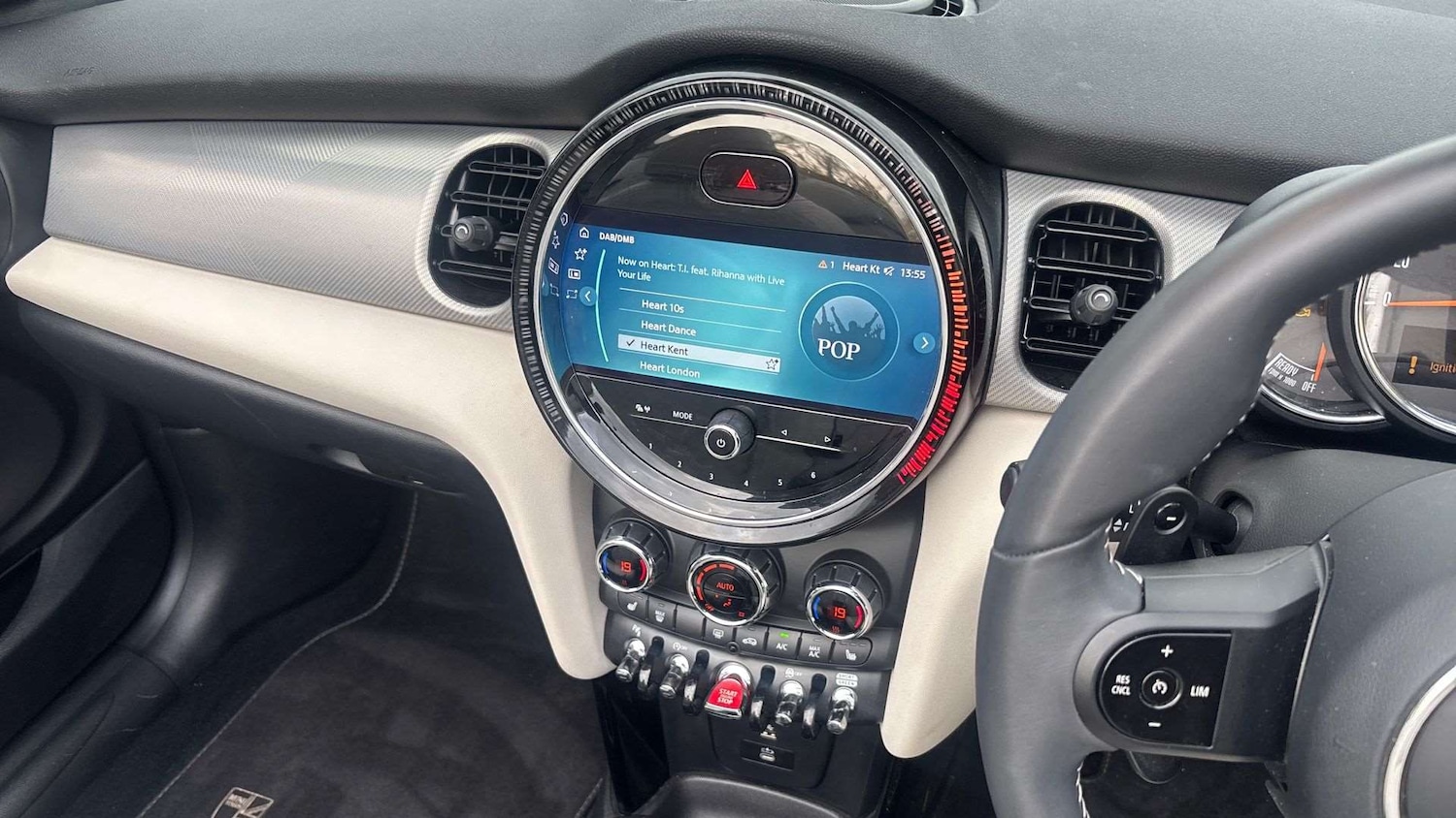 Used MINI Convertible 2022 for sale - 76524004: Photo 10