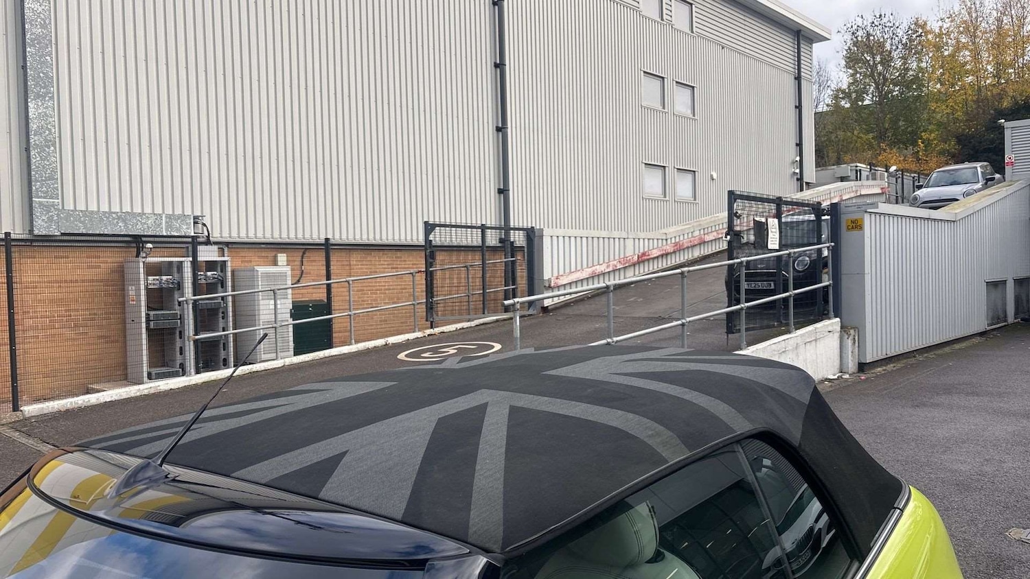 Used MINI Convertible 2022 for sale - 76524004: Photo 19