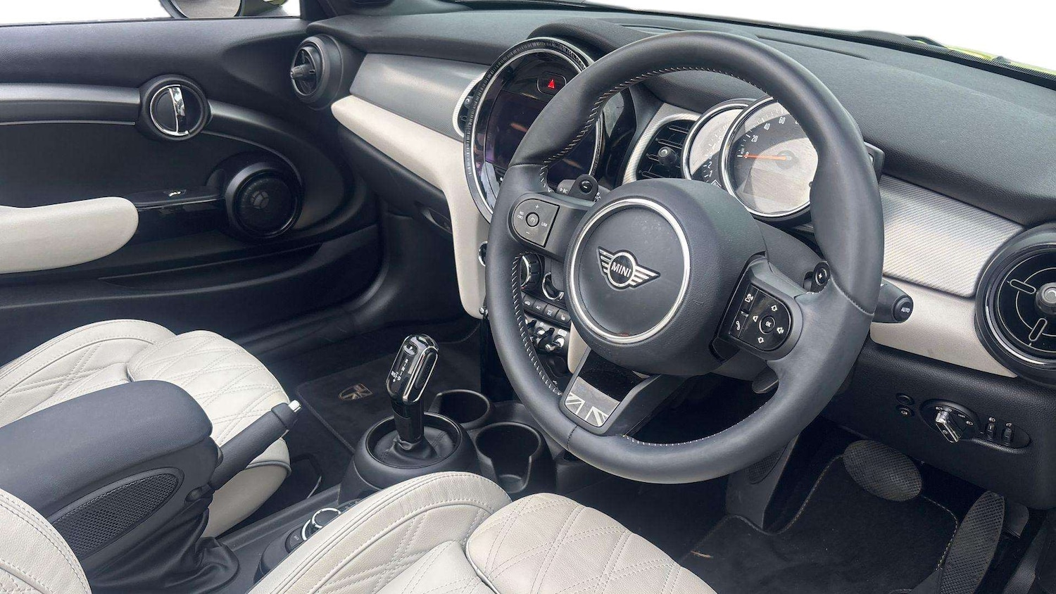 Used MINI Convertible 2022 for sale - 76524004: Photo 8