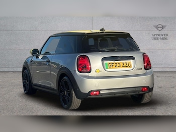 Used MINI Hatch 2023 for sale - 76141843: Photo