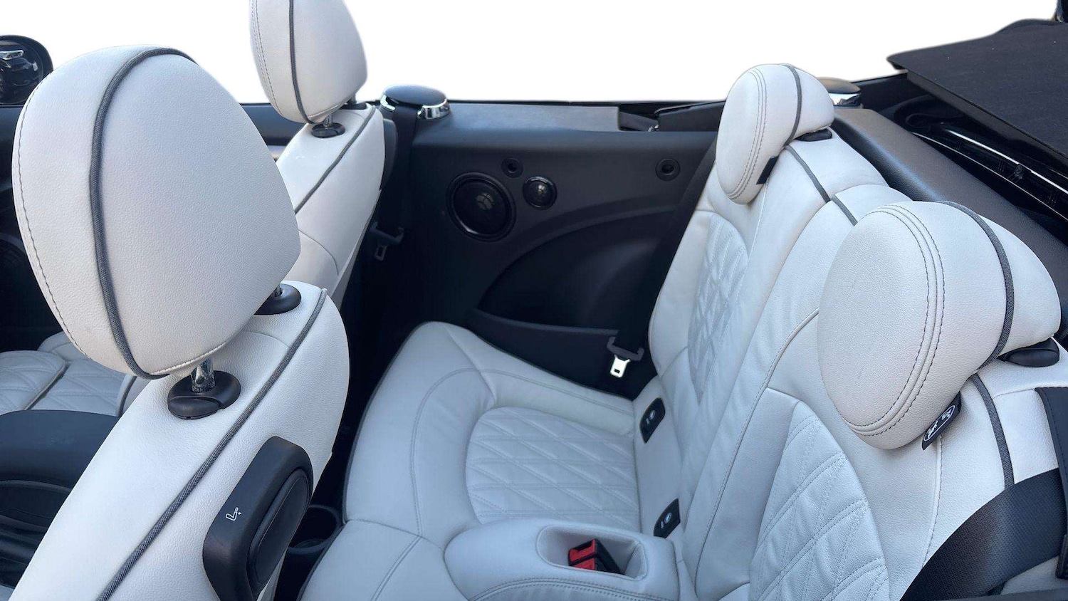 Used MINI Convertible 2023 for sale - 76827546: Photo 14