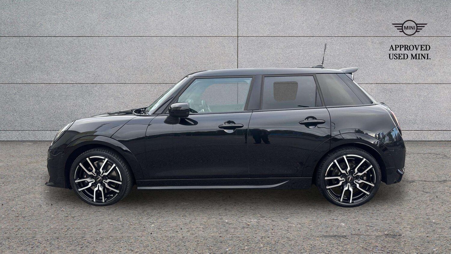 Used MINI Cooper 2025 for sale - 76362665: Photo 5