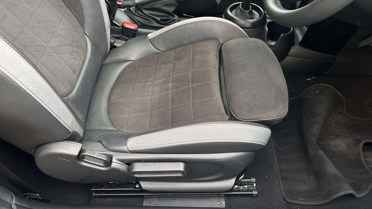 Used MINI Hatch 2023 for sale - 77333916: Photo 28