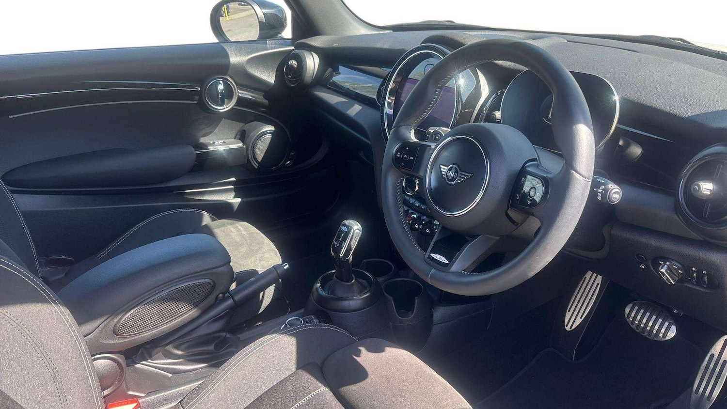 Used MINI Hatch 2023 for sale - 78187987: Photo 8