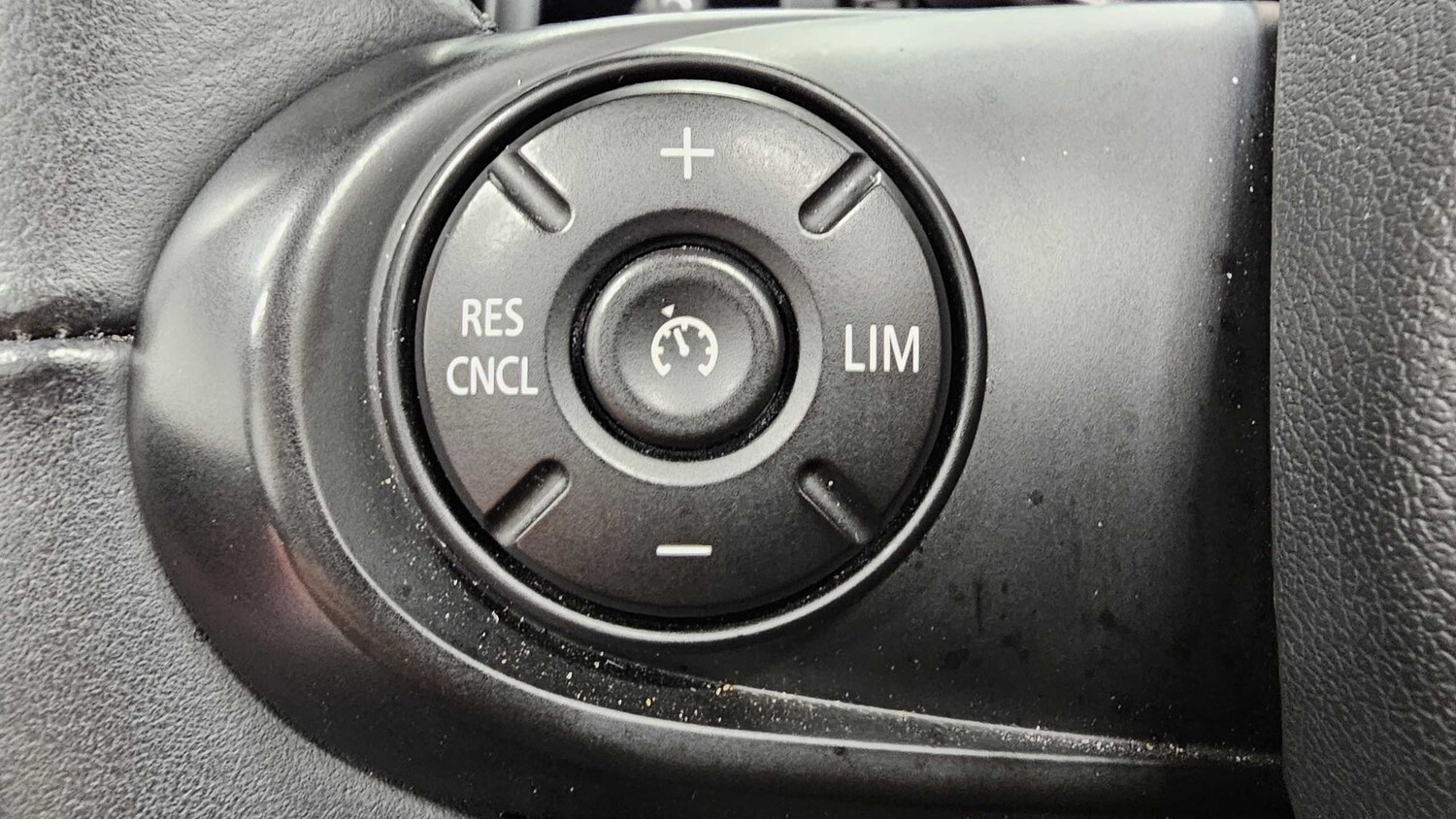 Used MINI Convertible 2021 for sale - 77861566: Photo 29