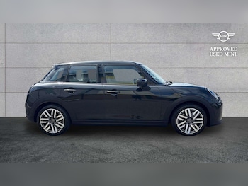 Used MINI Cooper 2024 for sale - 78893557: Photo