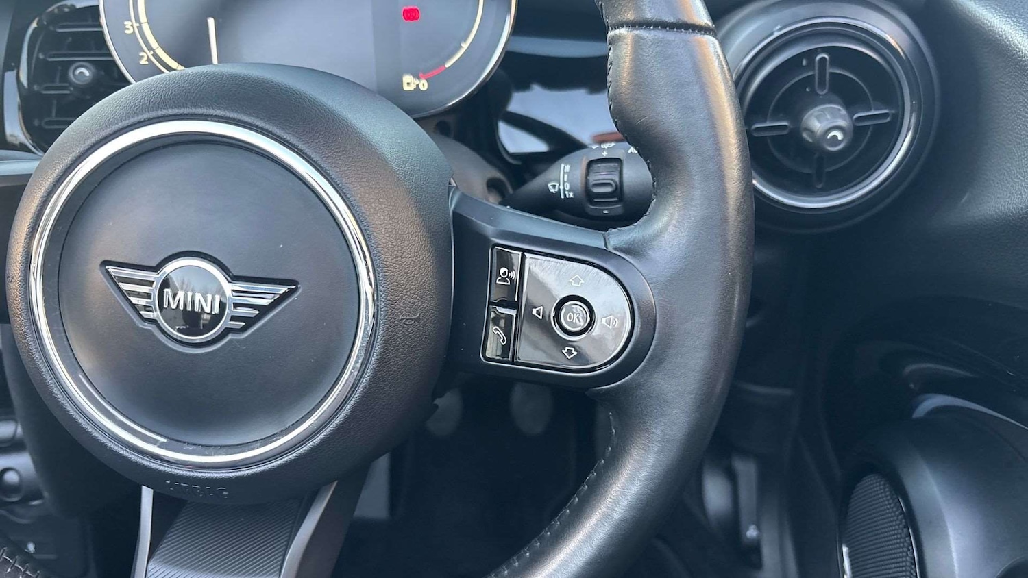 Used MINI Convertible 2022 for sale - 76718072: Photo 23