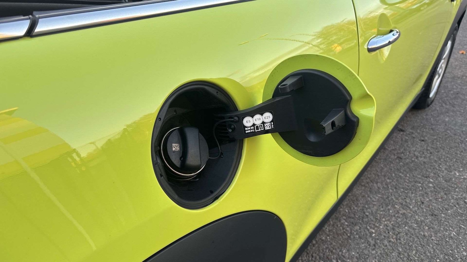 Used MINI Convertible 2022 for sale - 76718072: Photo 25