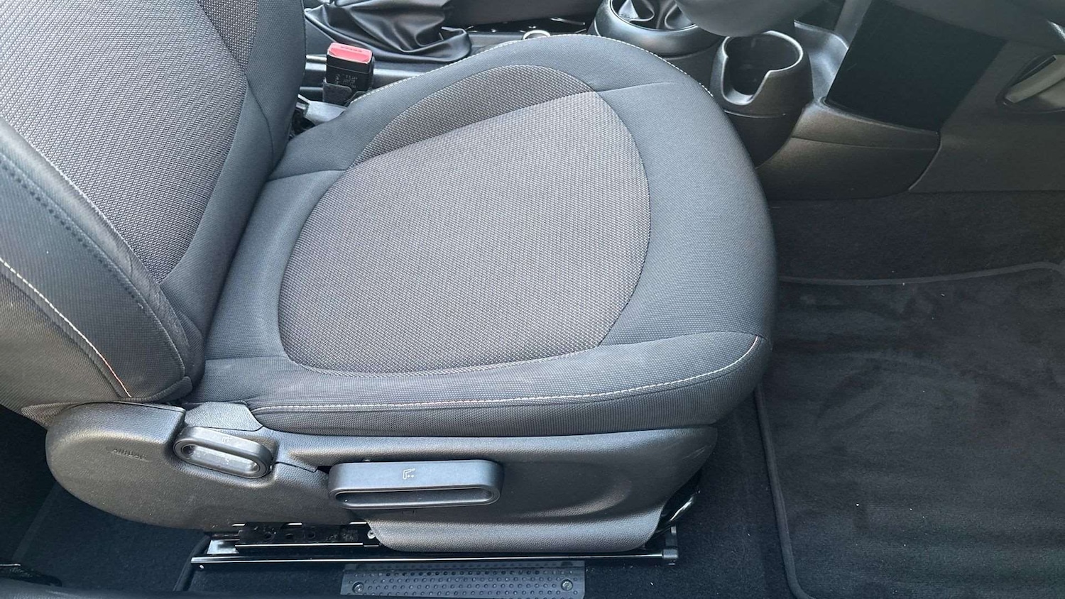 Used MINI Convertible 2022 for sale - 76718072: Photo 28