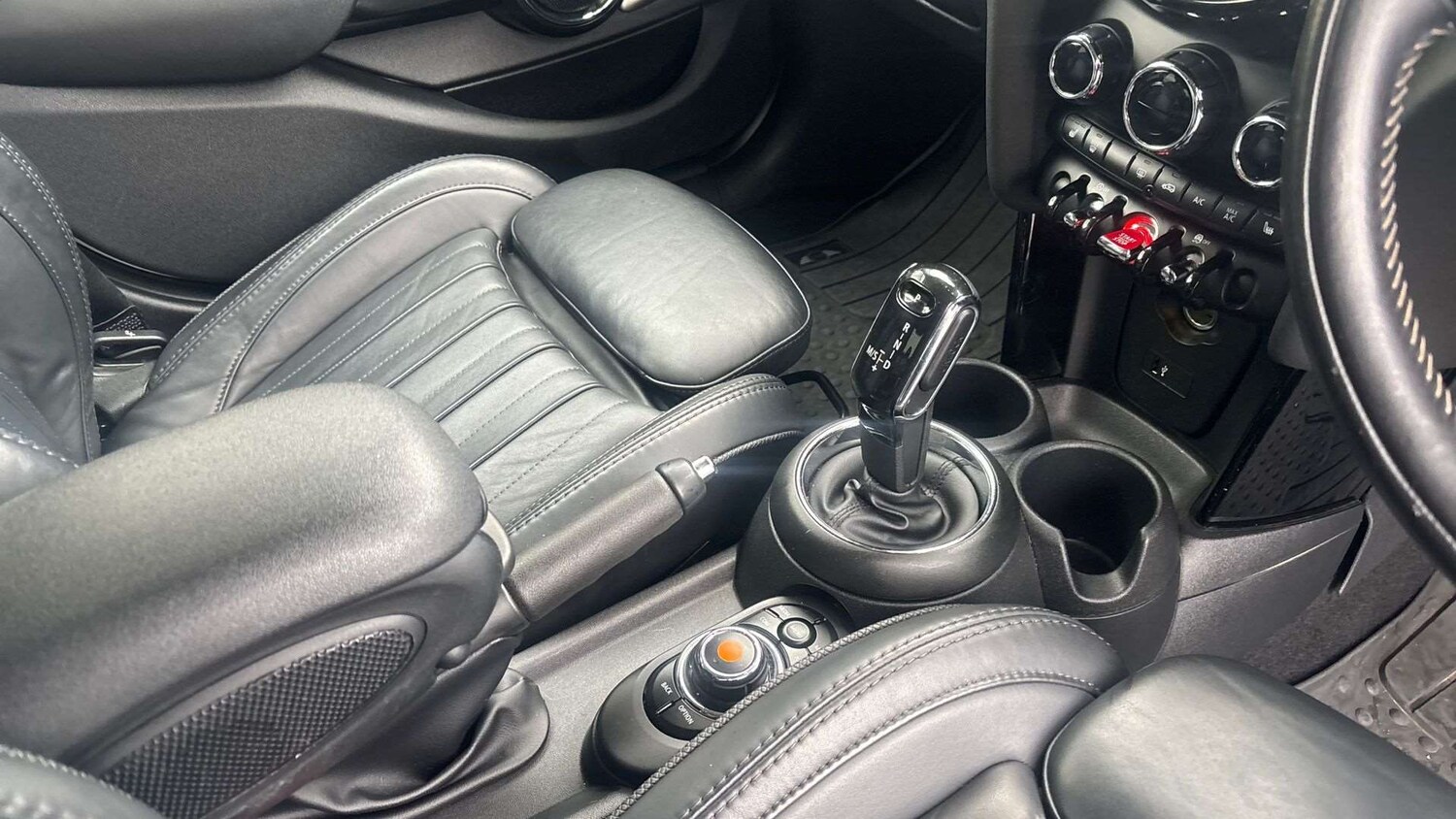 Used MINI Hatch 2020 for sale - 77500426: Photo 12