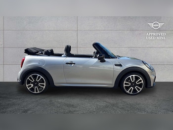 Used MINI Convertible 2023 for sale - 79109154: Photo