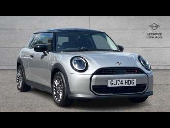 2024 - 2.0 S Classic 3dr Auto