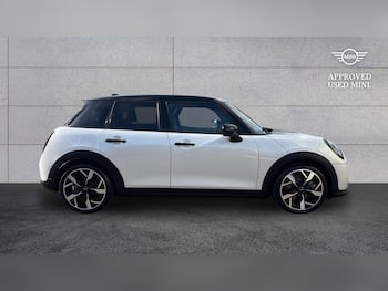 Used MINI Cooper 2025 for sale - 79702269: Photo