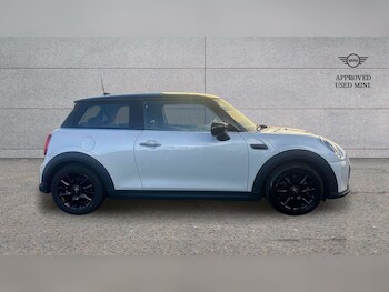 Used MINI Hatch 2023 for sale - 77480666: Photo