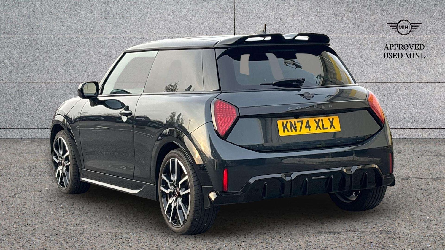 Used MINI Cooper 2024 for sale - 78010551: Photo 2