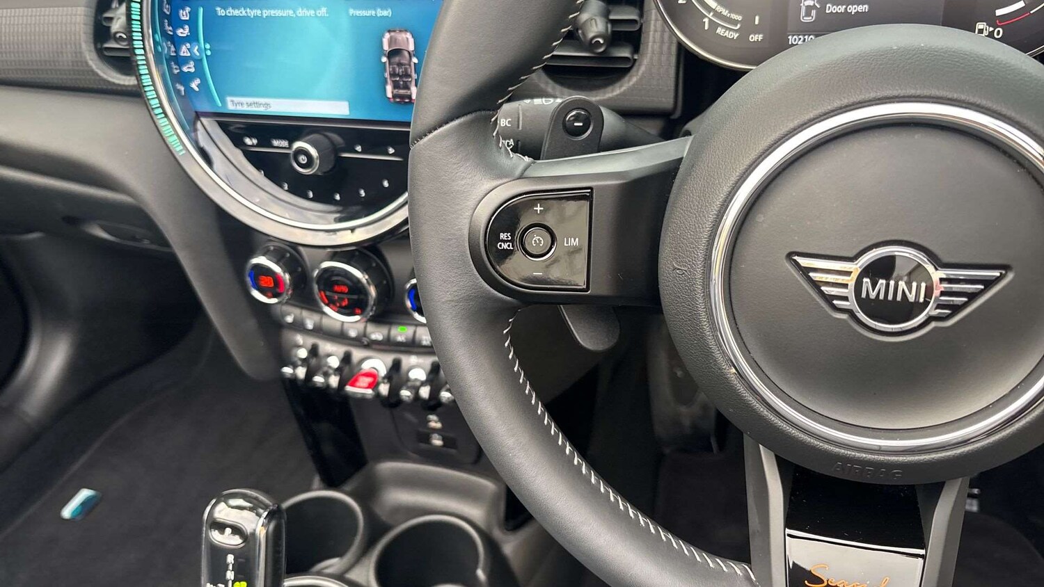 Used MINI Convertible 2023 for sale - 76515660: Photo 22