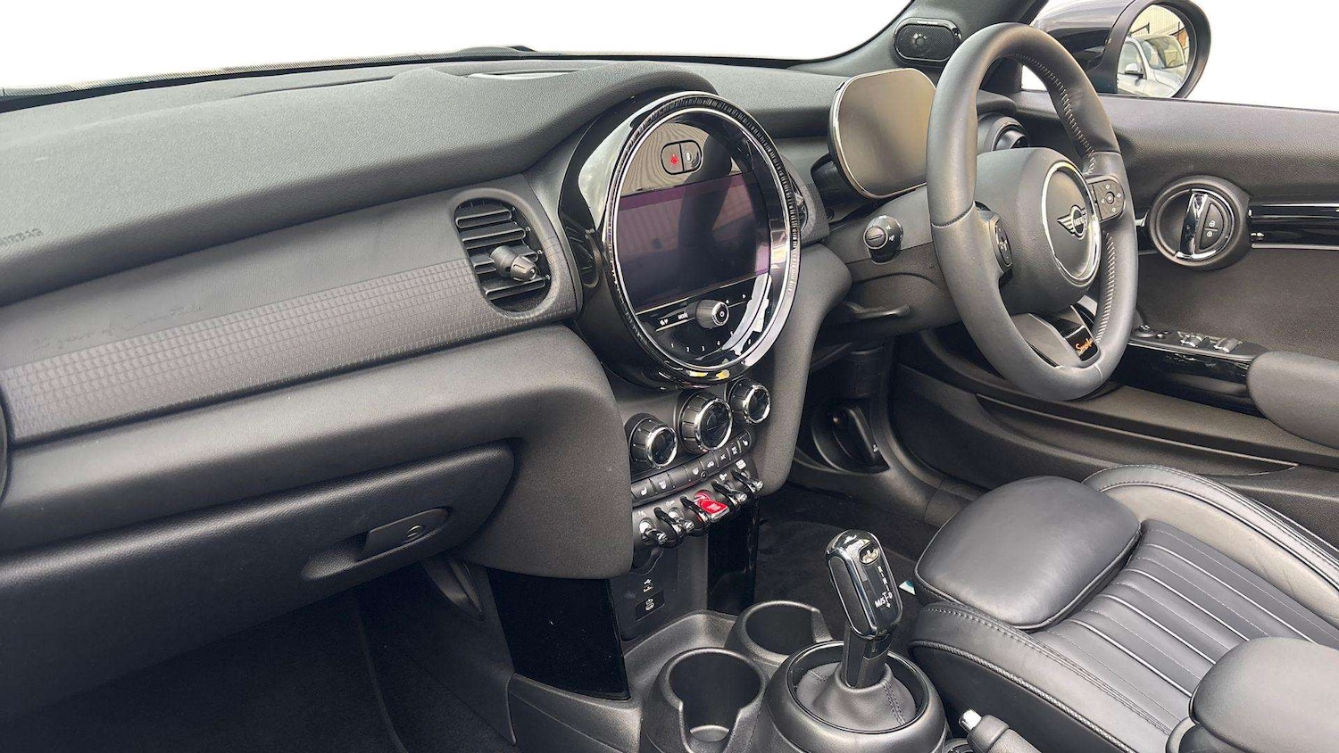 Used MINI Convertible 2023 for sale - 76515660: Photo 9