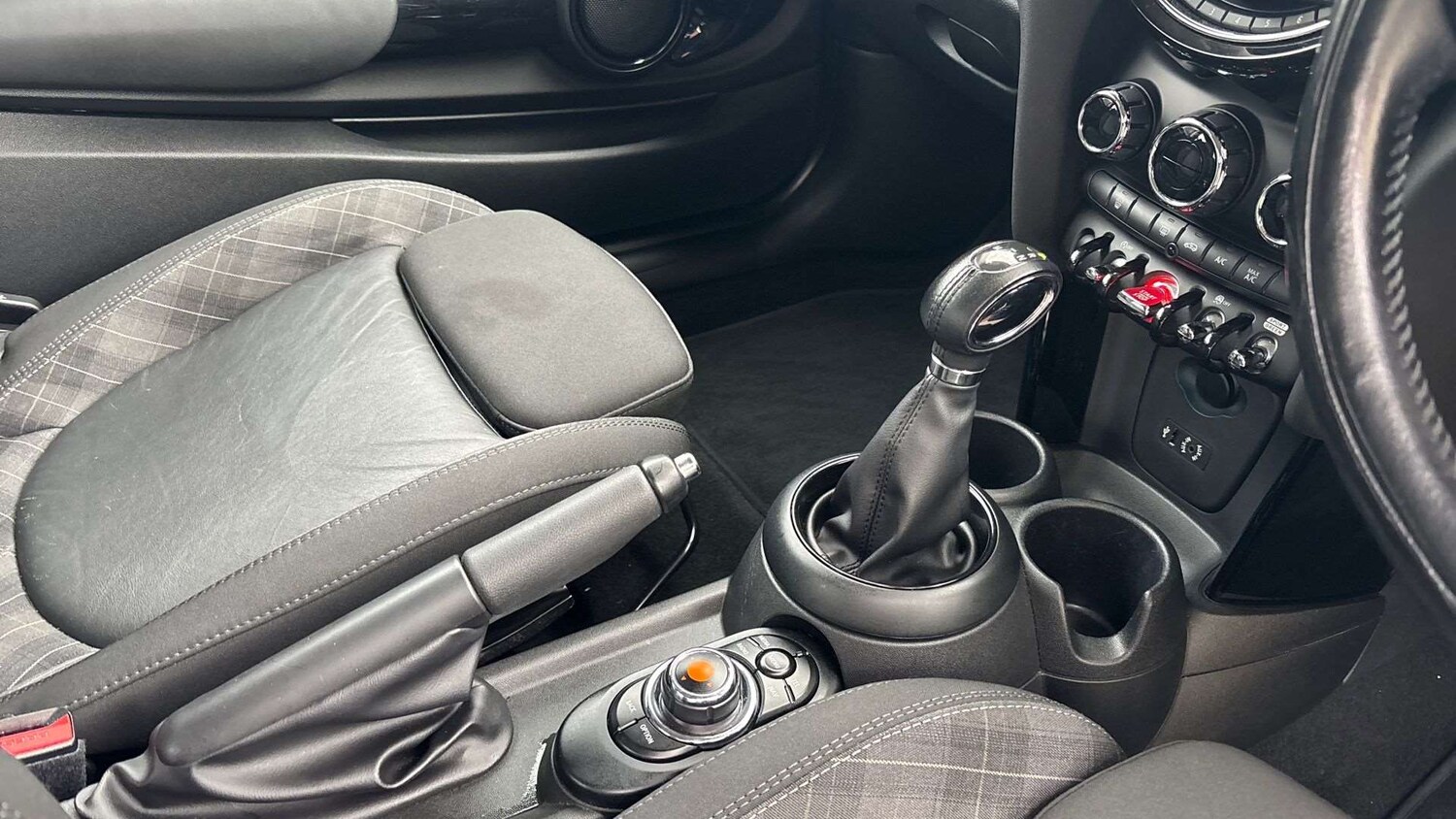 Used MINI Hatch 2017 for sale - 77649096: Photo 12