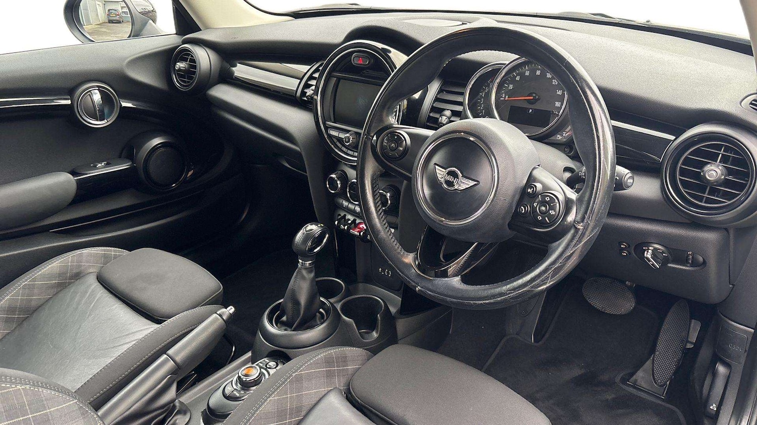 Used MINI Hatch 2017 for sale - 77649096: Photo 8