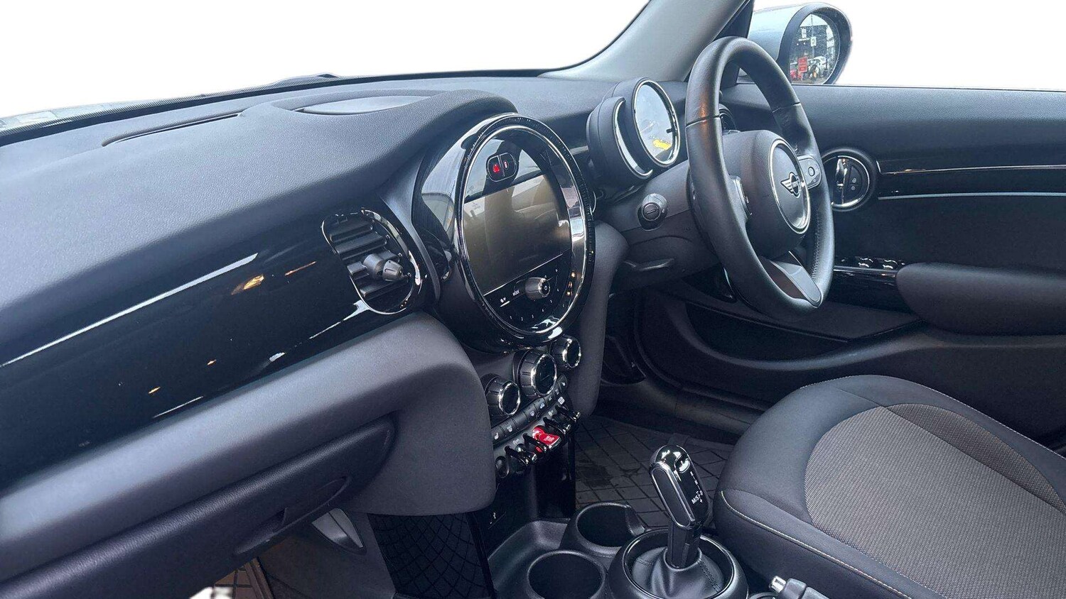 Used MINI Hatch 2022 for sale - 77500358: Photo 9