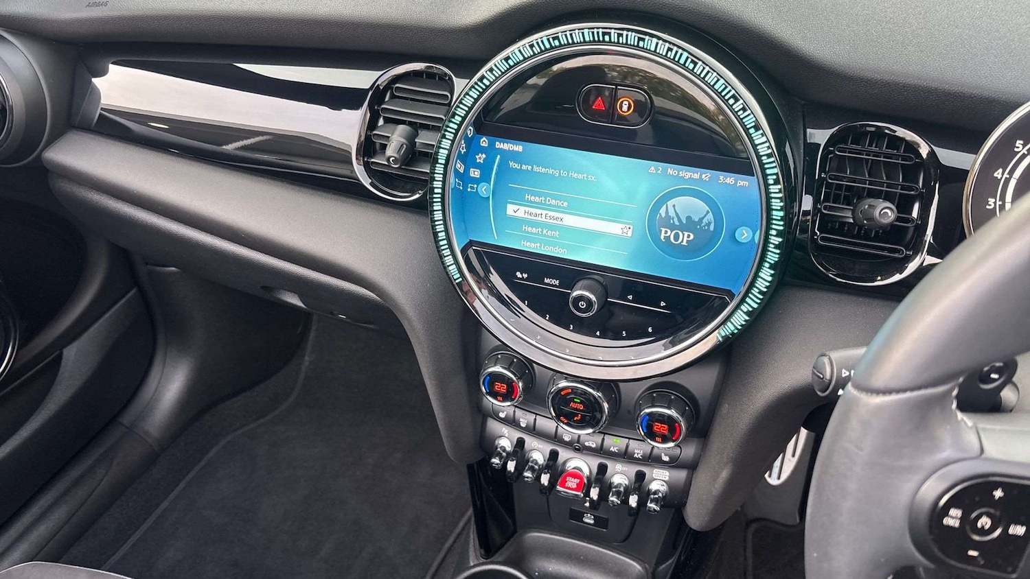 Used MINI Convertible 2024 for sale - 76421206: Photo 10