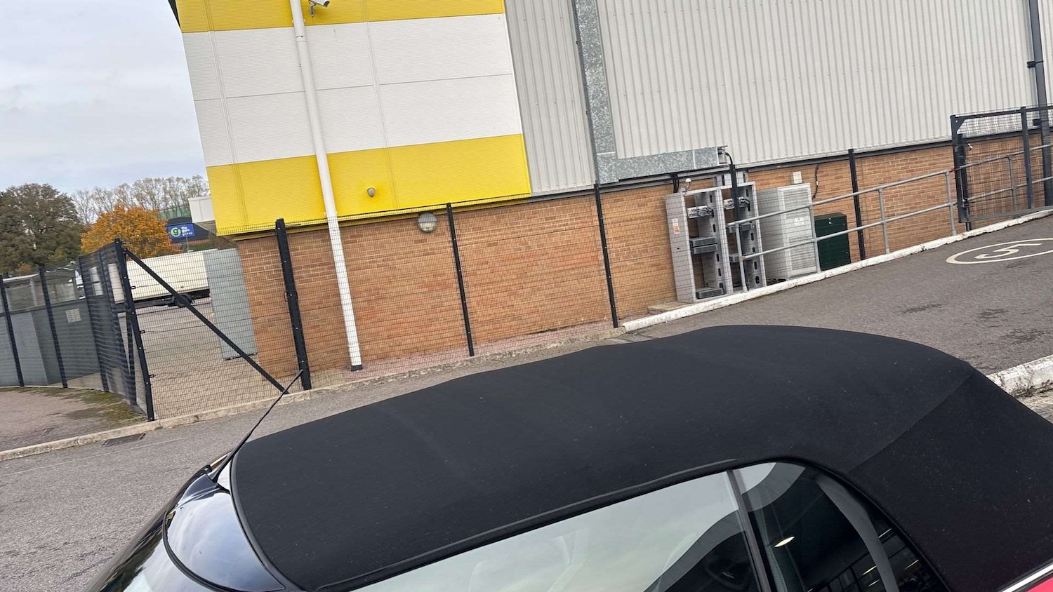 Used MINI Convertible 2024 for sale - 76421206: Photo 19