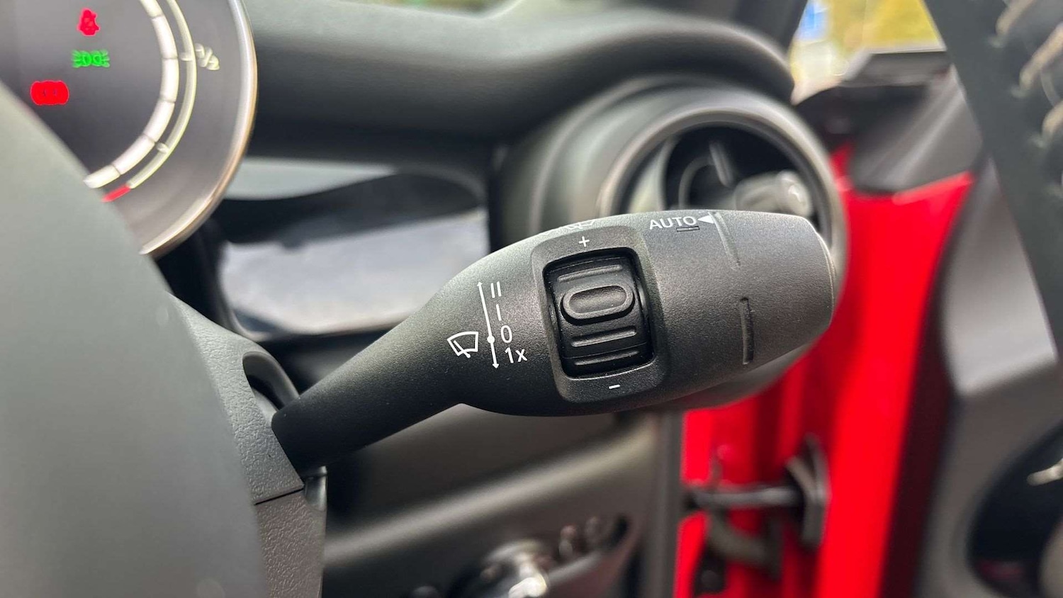 Used MINI Convertible 2024 for sale - 76421206: Photo 30