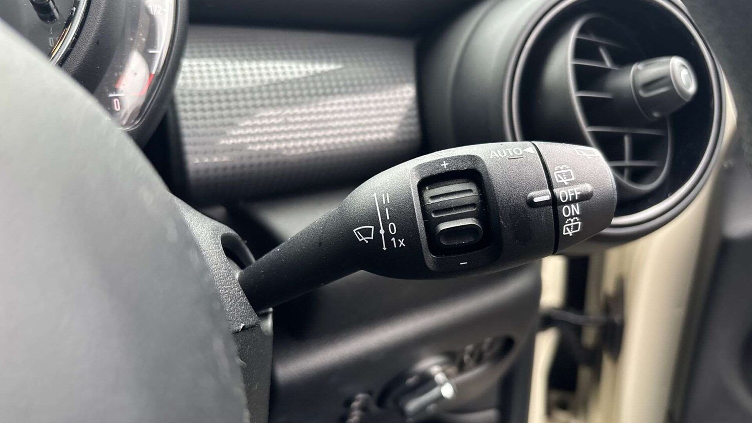 Used MINI Hatch 2020 for sale - 78052338: Photo 30