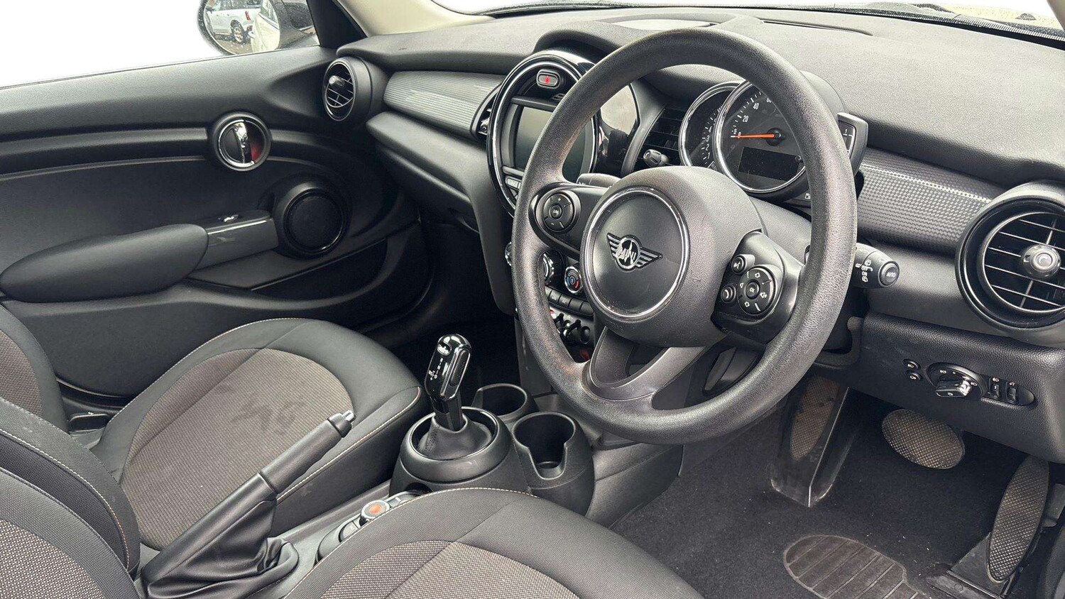 Used MINI Hatch 2020 for sale - 78052338: Photo 8