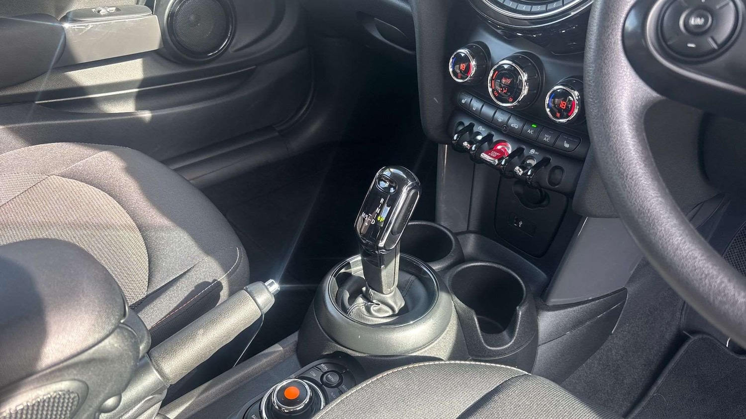 Used MINI Hatch 2018 for sale - 75993806: Photo 12