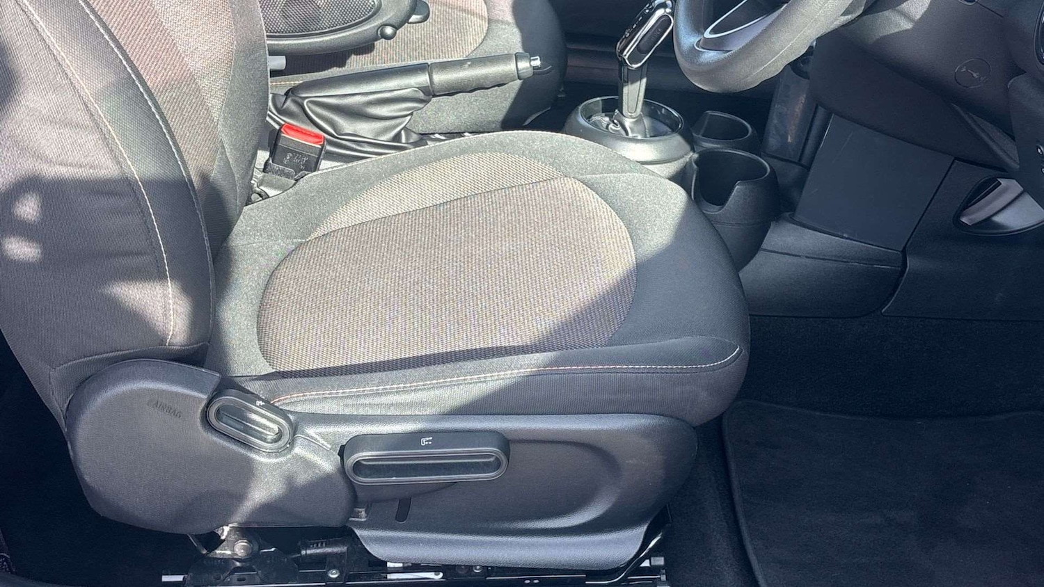 Used MINI Hatch 2018 for sale - 75993806: Photo 28