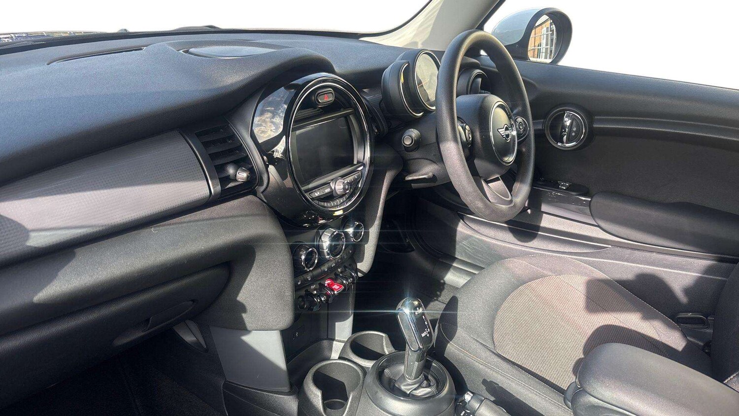 Used MINI Hatch 2018 for sale - 75993806: Photo 9