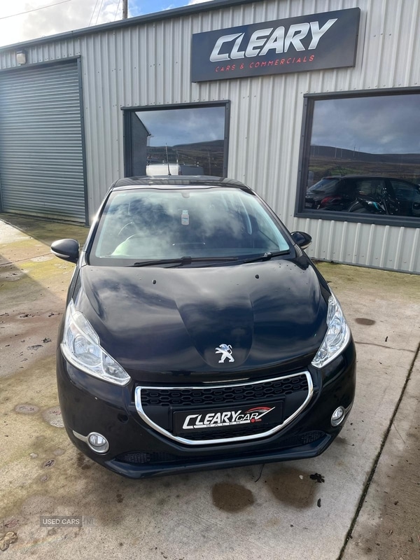 Used Peugeot 208 2013 for sale - 76585870: Photo 2