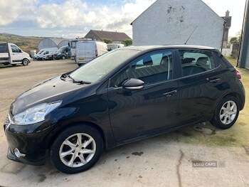 Used Peugeot 208 2013 for sale - 76585870: Photo